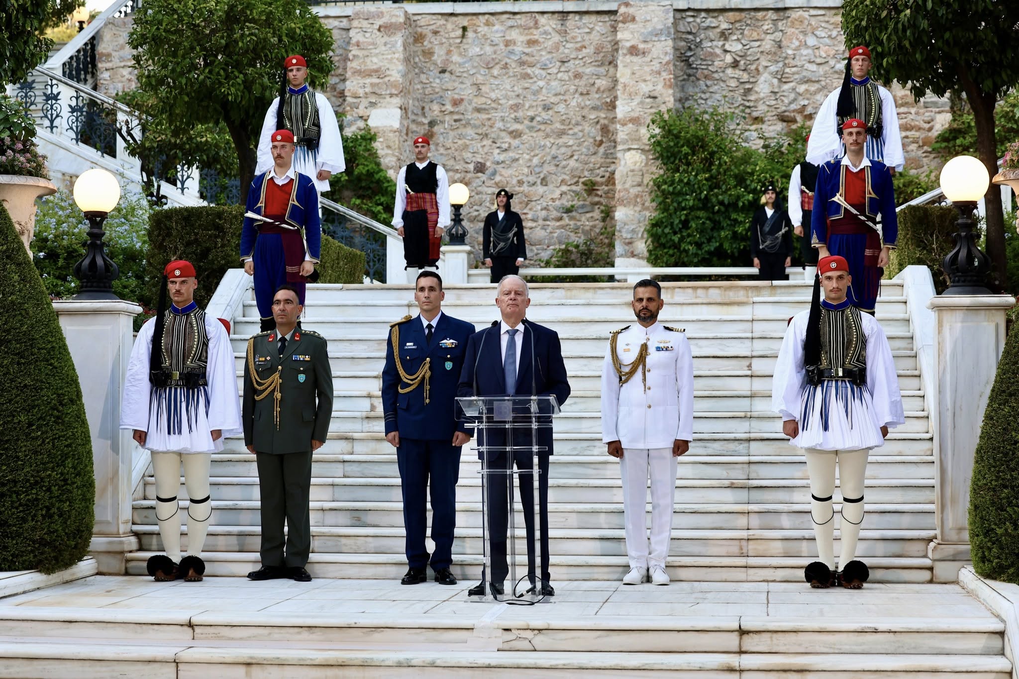 Στο Προεδρικό Μέγαρο και στην χθεσινή εκδήλωση για την 51η επέτειο αποκατάσταση…