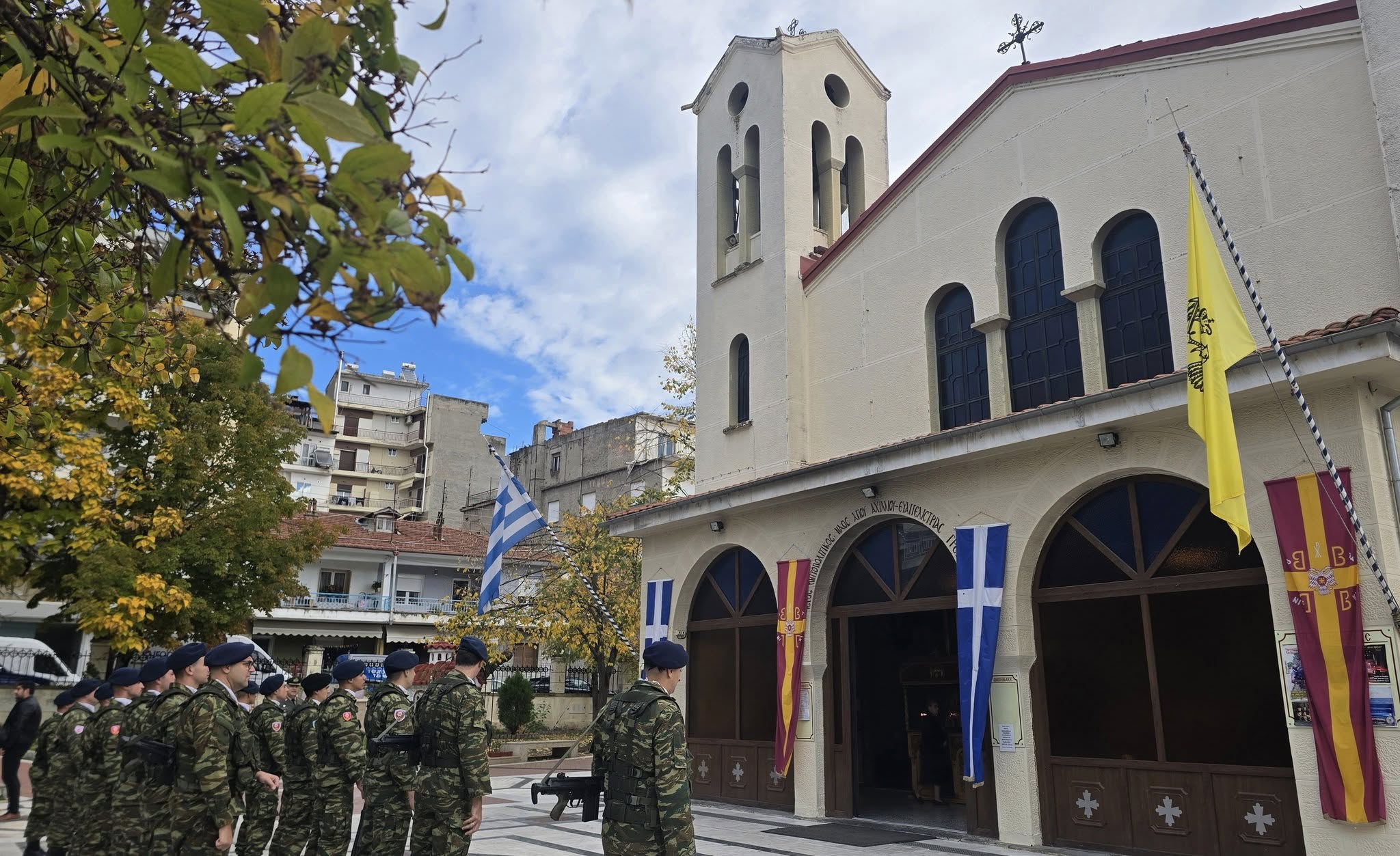 28η Οκτωβρίου 1940

Χρόνια Πολλά από τα Γρεβενά!
 
 Το ιστορικό “ΟΧΙ”, το έπος τ…